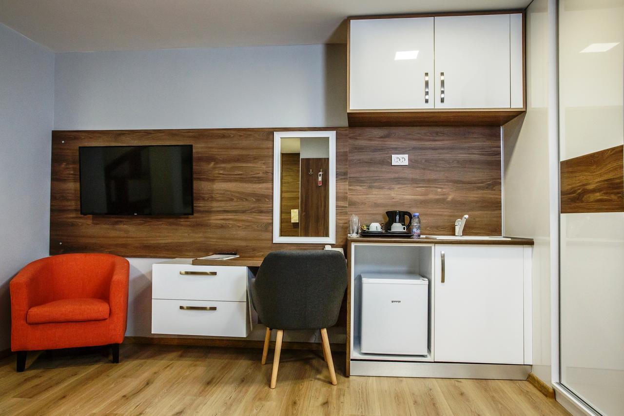 Hotel Casa Karina בנסקו מראה חיצוני תמונה