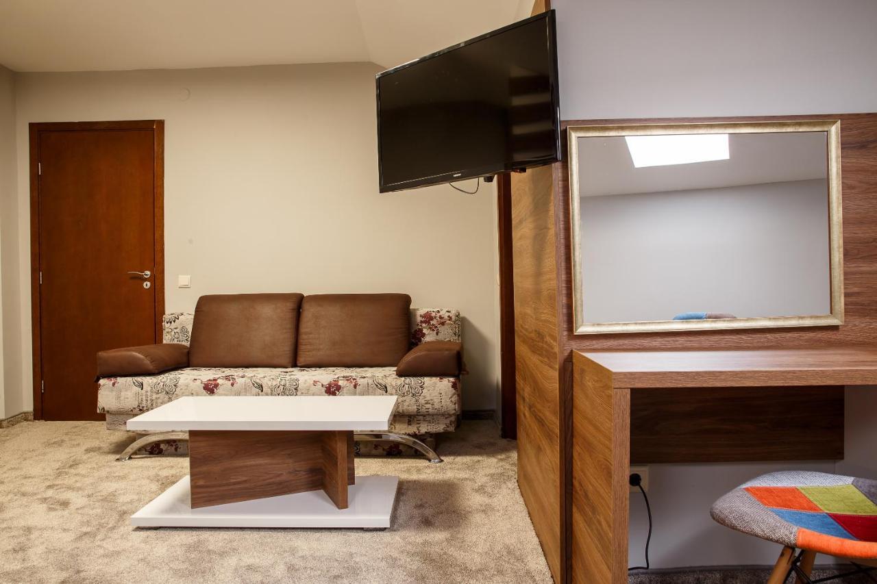 Hotel Casa Karina בנסקו מראה חיצוני תמונה